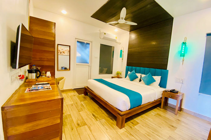 Deluxe Room with Balcony